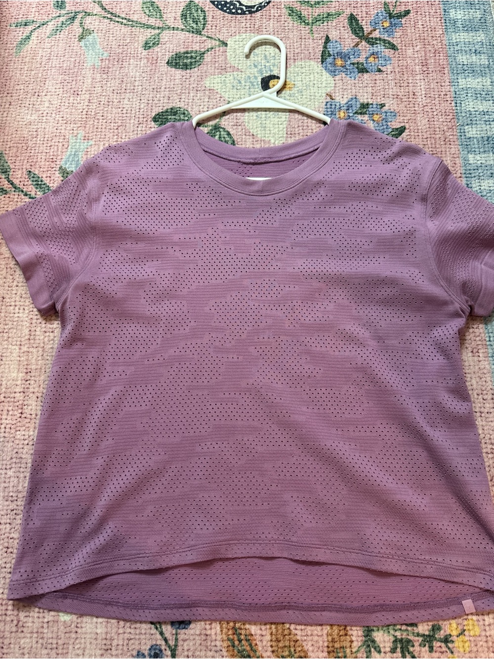 lululemon athletica Lavender Perforated Short Sleeve Tee